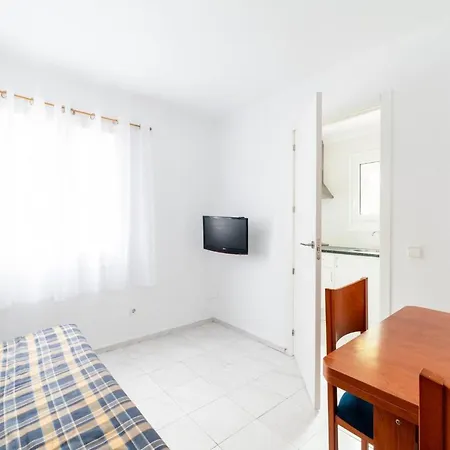 Apartment Penthouse Studio Ideal For Couples By Hostjoy